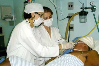 Dentistas na UTI